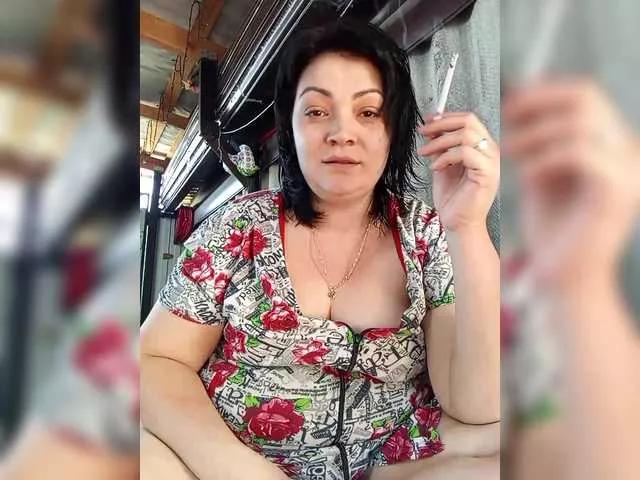 Ailin2 on BongaCams 