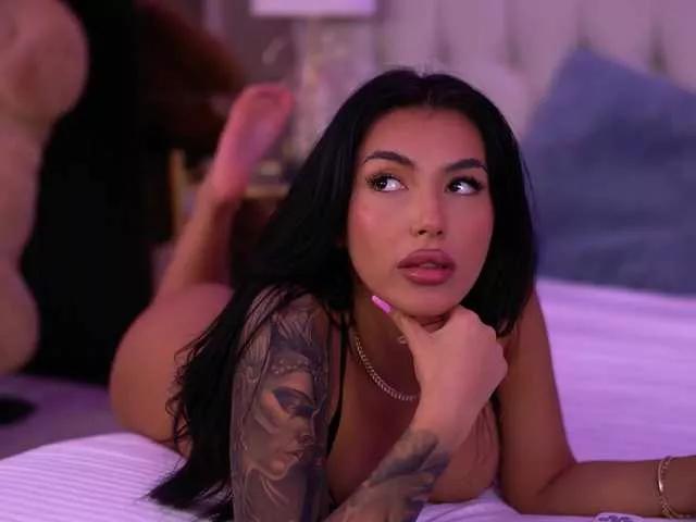 AishaDevoe on BongaCams