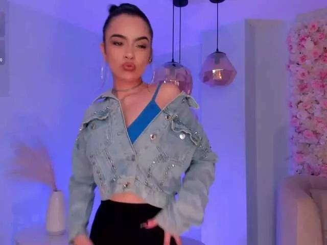 AlanaCraft on BongaCams 