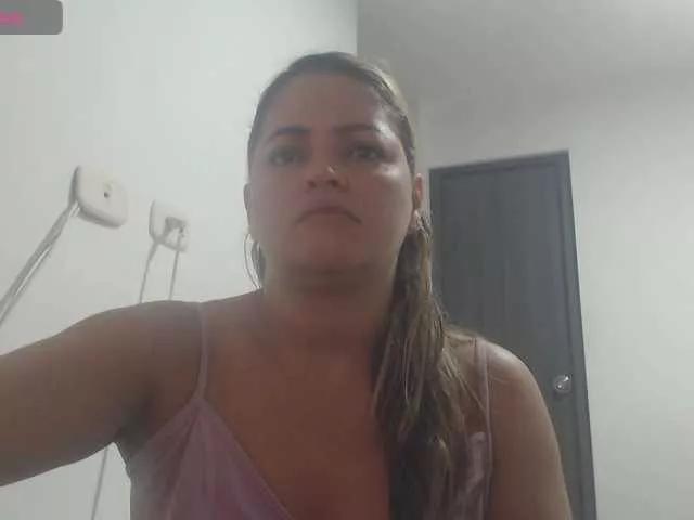 AlannaStephen on BongaCams 