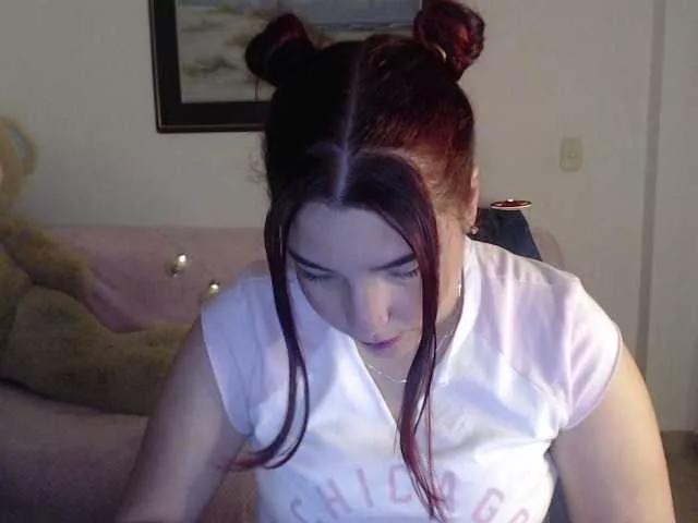 alexa-kiut on BongaCams