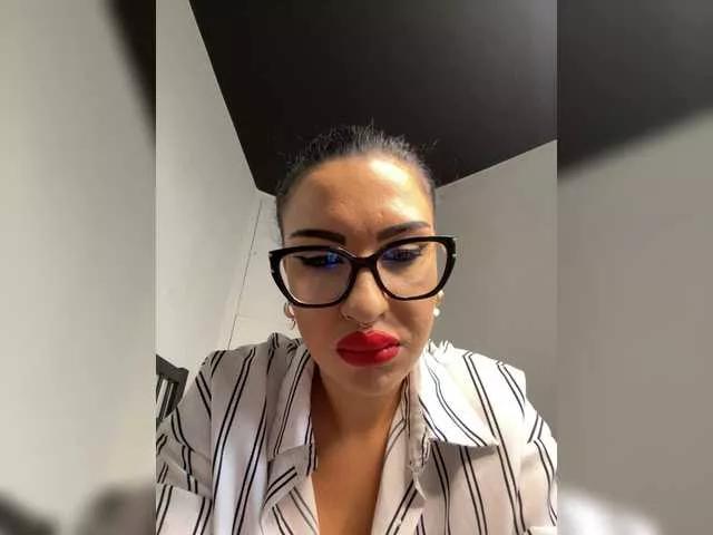 Alexandra13 on BongaCams