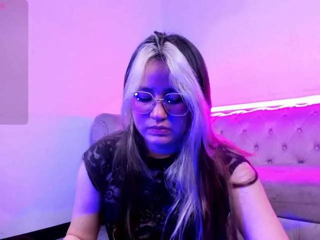 Aliiceyong on BongaCams 