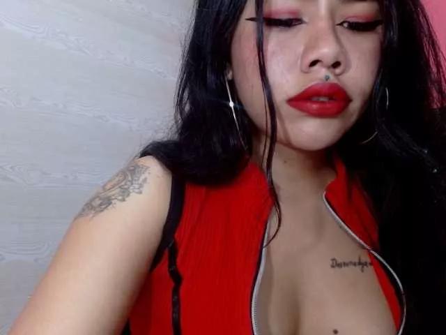 aliiibarrera on BongaCams 