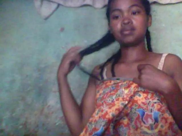 Allycha1 on BongaCams 