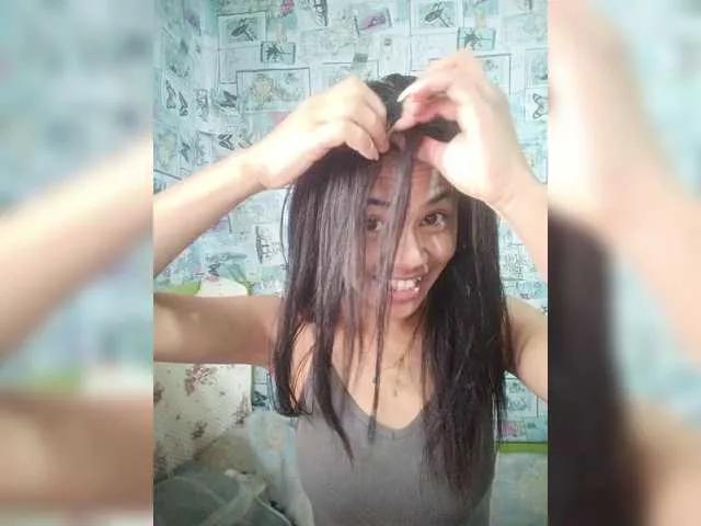 anaiss on BongaCams 