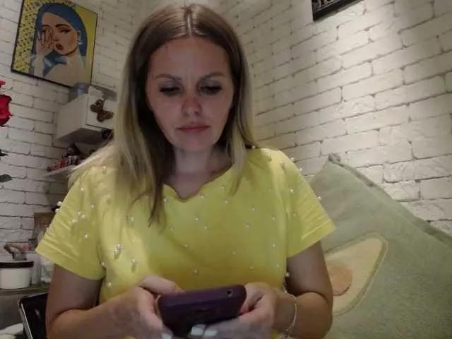AngelAlone on BongaCams
