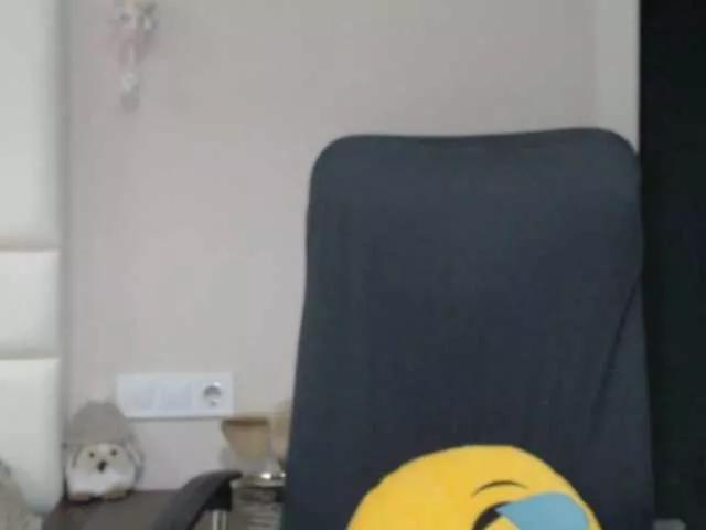 Offline aniutkamau on BongaCams