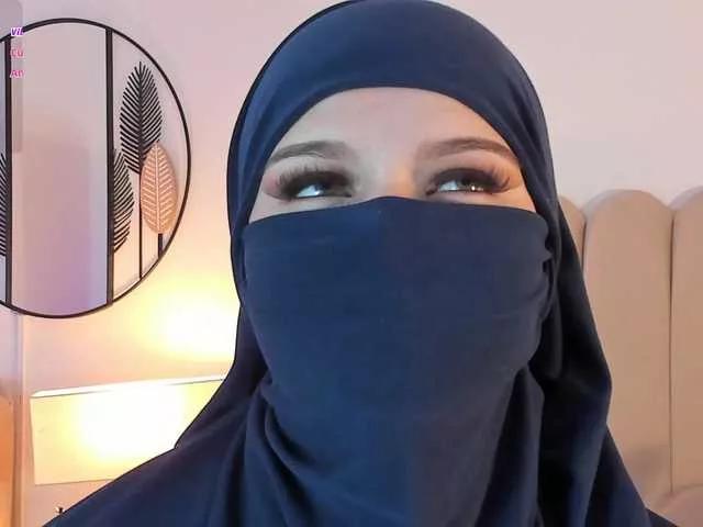 Anna-henao on BongaCams 
