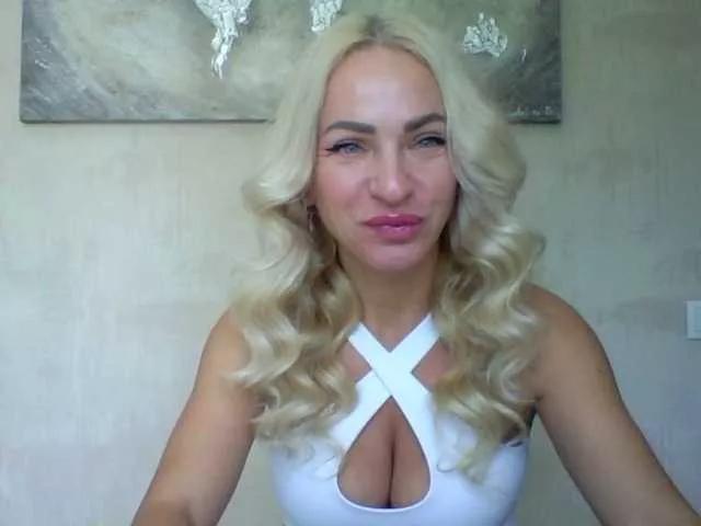 annamari1563 on BongaCams 