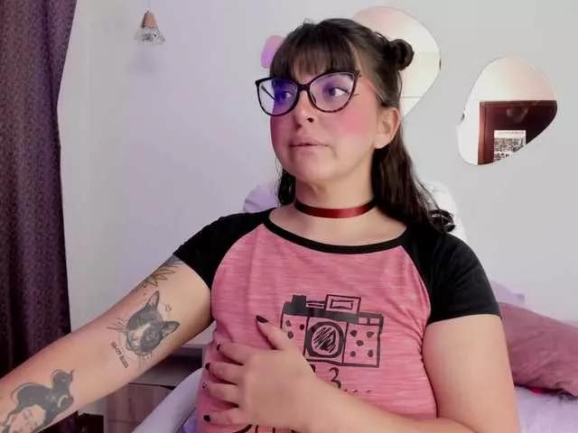 Anniie on BongaCams 