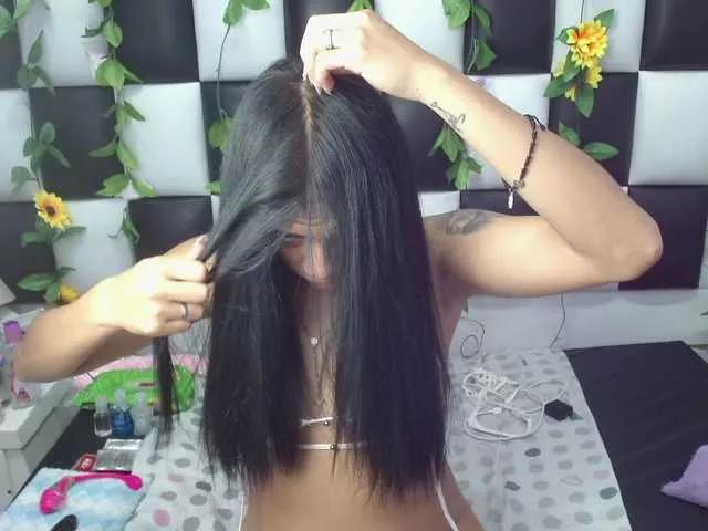 ariana-naugthy on BongaCams 