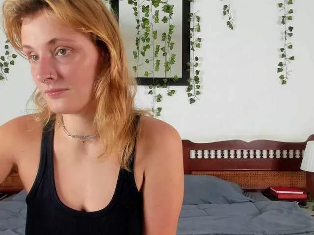 Ariana-Sunset on BongaCams 