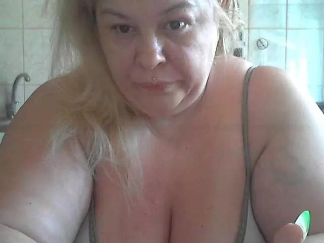 AriannaMilf on BongaCams 