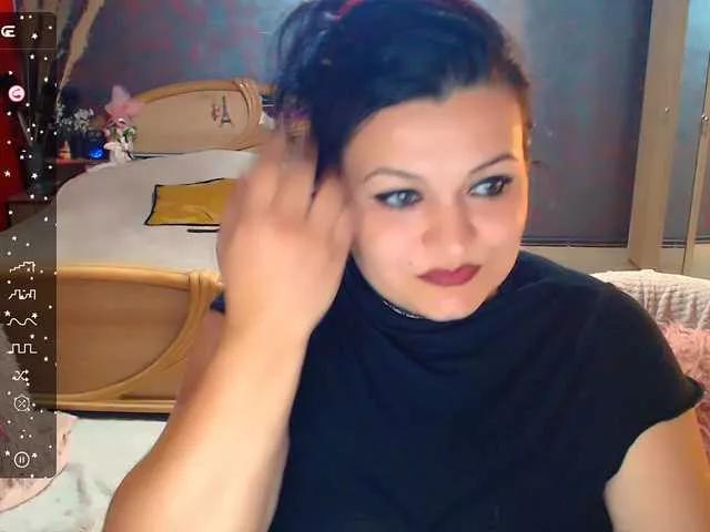 Ariellefoxy on BongaCams