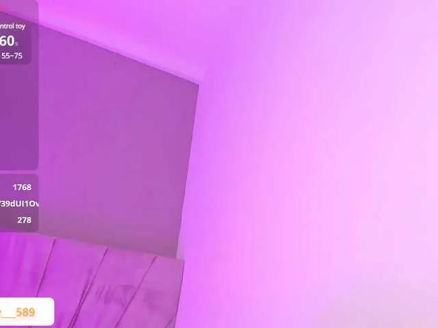 Ashley-12 on BongaCams