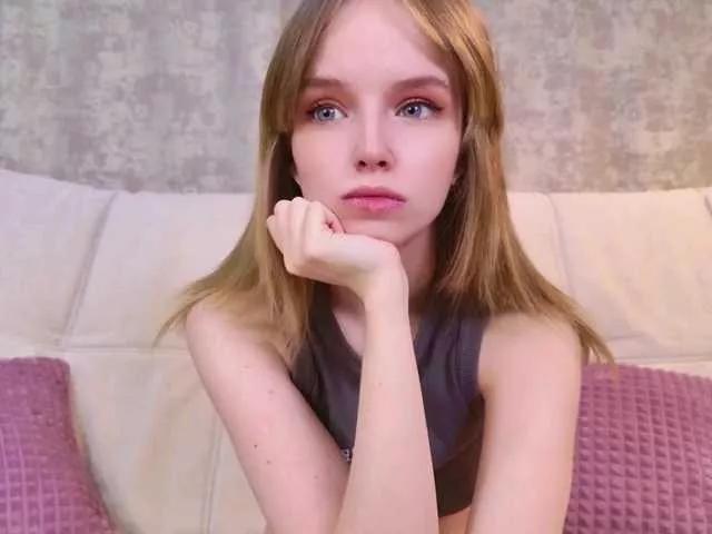 b4by-lol1 on BongaCams 