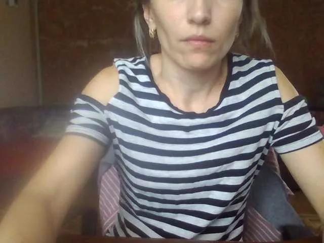 BabyLove4432 on BongaCams 