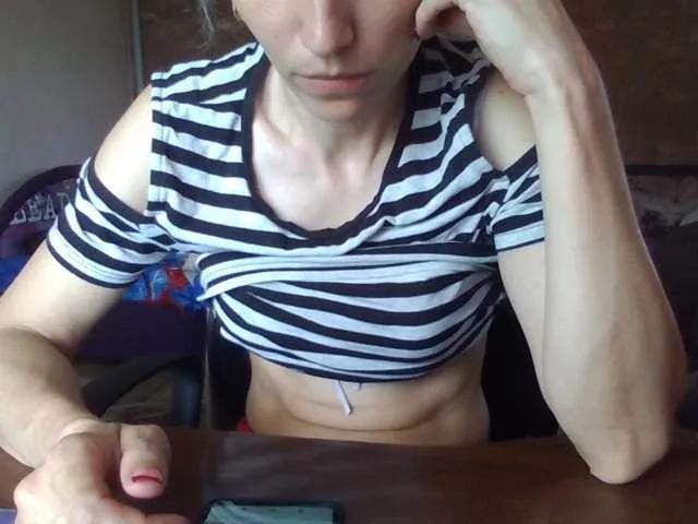 BabyLove4432 on BongaCams 