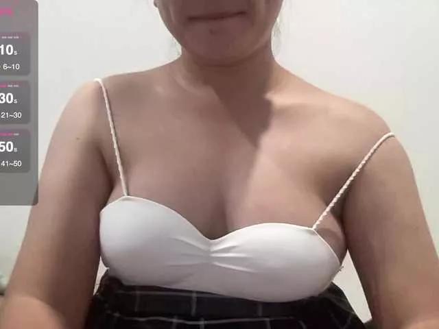 babyunicorn998 on BongaCams 