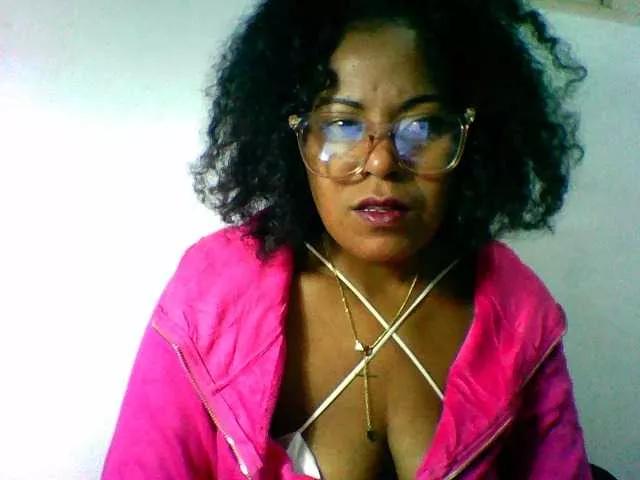 Barbie12 on BongaCams 