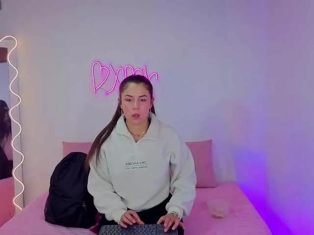 BELLA-TAY on BongaCams 