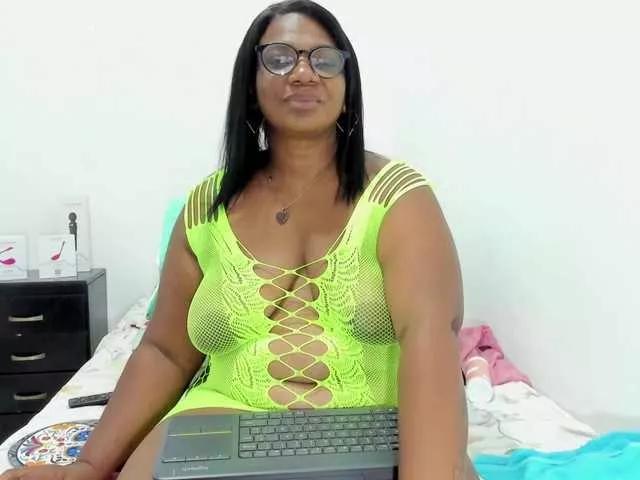 BellaMoakXX on BongaCams 