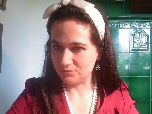 BessyExtraKiss on BongaCams 
