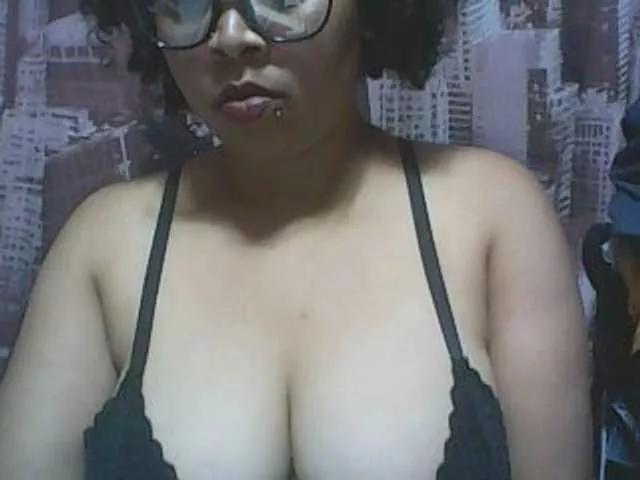 big-asssexy on BongaCams