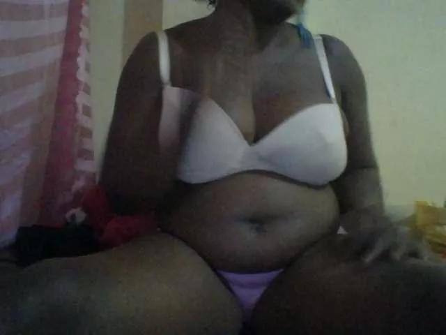 bigboobies2 on BongaCams 