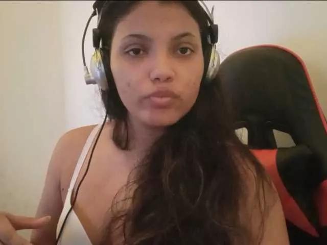 Bombonzin on BongaCams