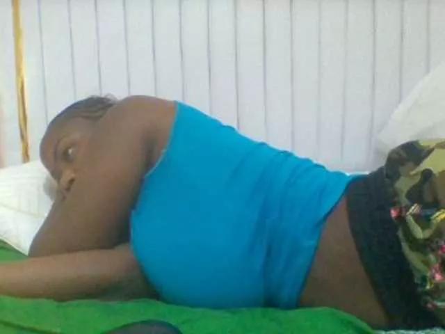 BoobieQueen on BongaCams 