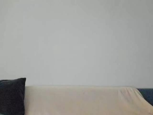 bubble-gum122 on BongaCams 