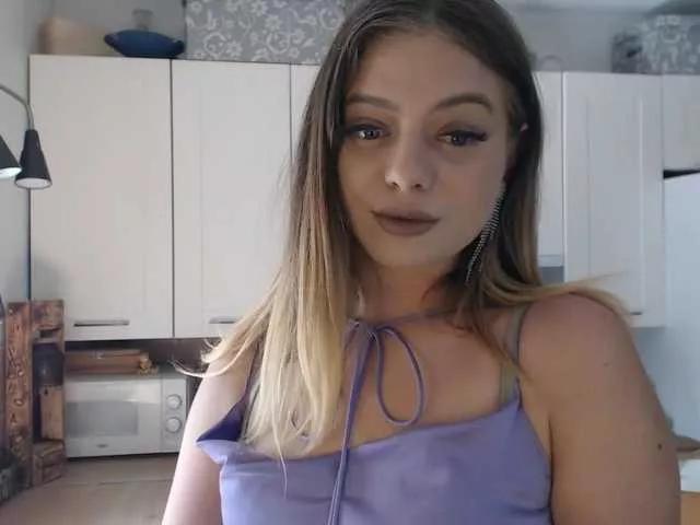 BuffyFire on BongaCams 