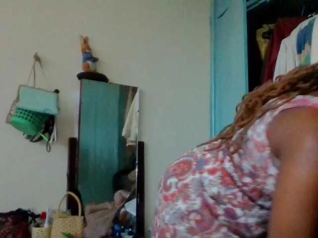 Camille-4 on BongaCams