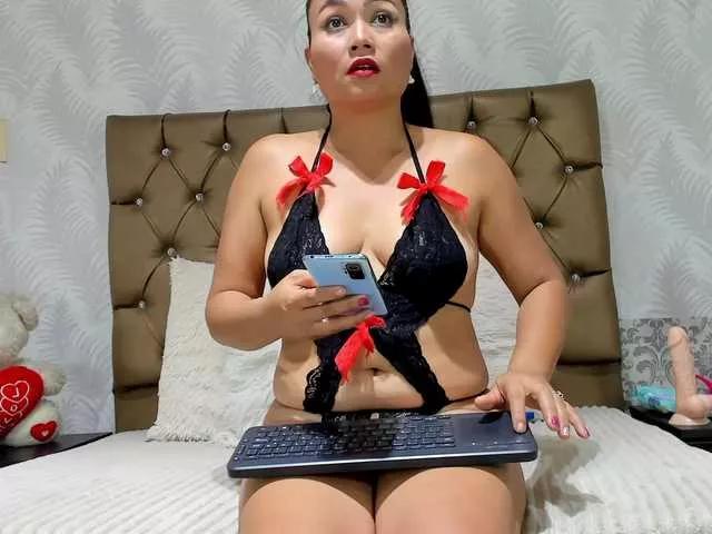 candykyle1 on BongaCams