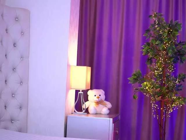 ChicaOra on BongaCams 