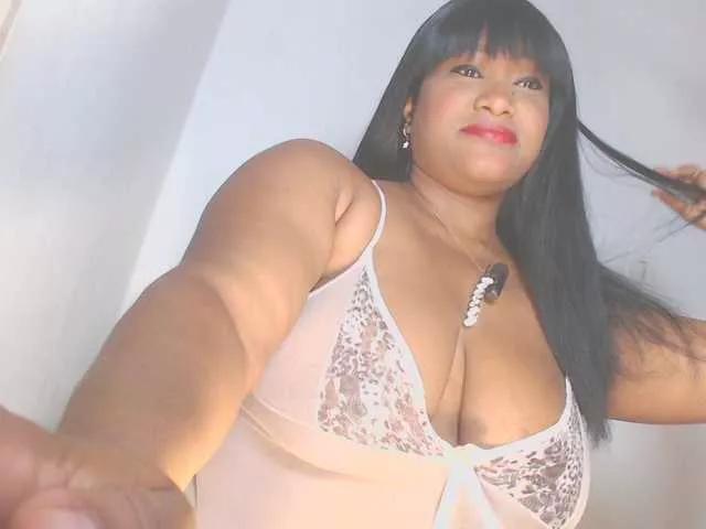 Chocolate13 on BongaCams 