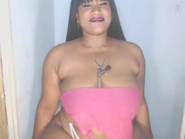 Chocolate13 on BongaCams 