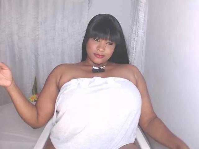 Chocolate13 on BongaCams 