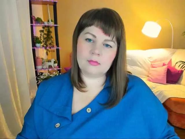 CrystaalStaar on BongaCams