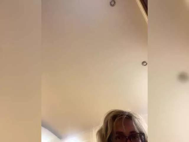Crystal00Girl on BongaCams