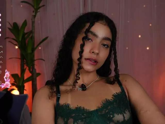 curlysexi on BongaCams