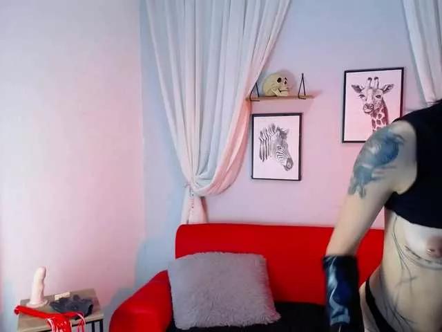 DakariaHills on BongaCams 