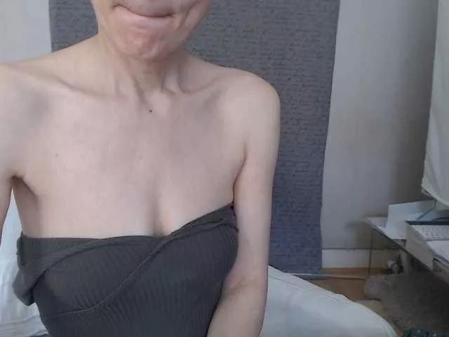 deadivina on BongaCams 