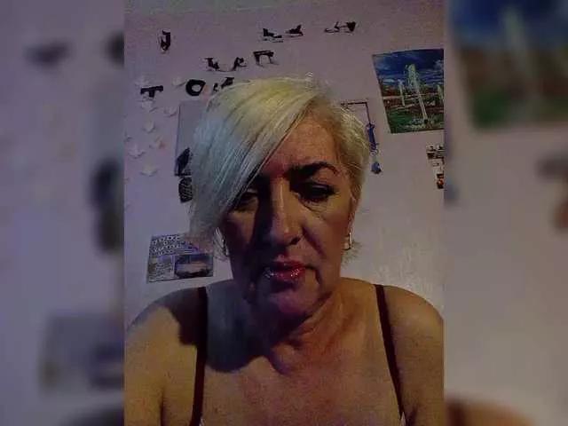 DearLady on BongaCams