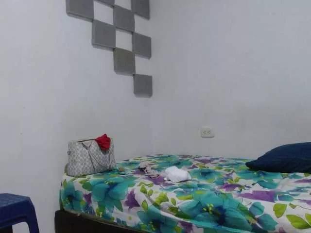 Deep-hard-latina on BongaCams