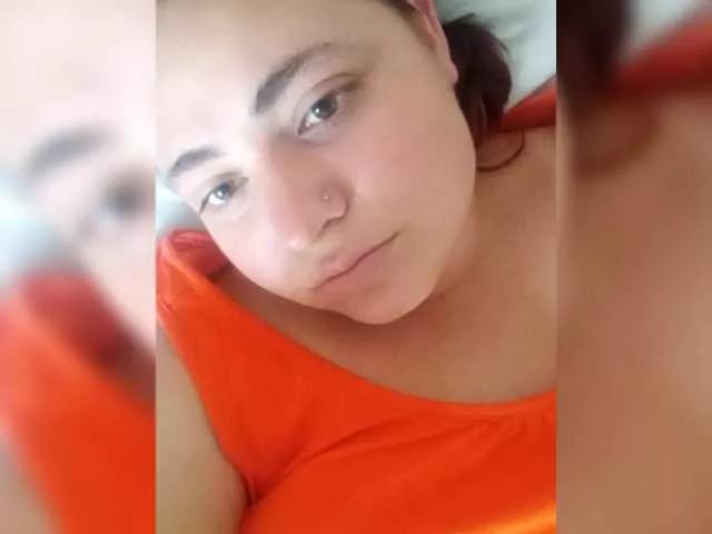 Diamond565 on BongaCams