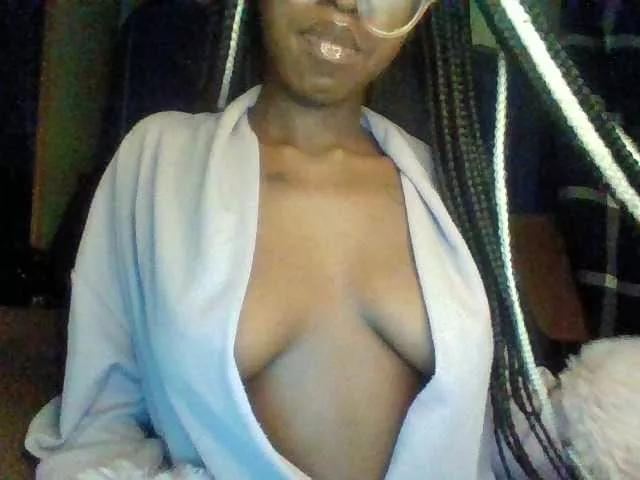 Ebonymuse on BongaCams