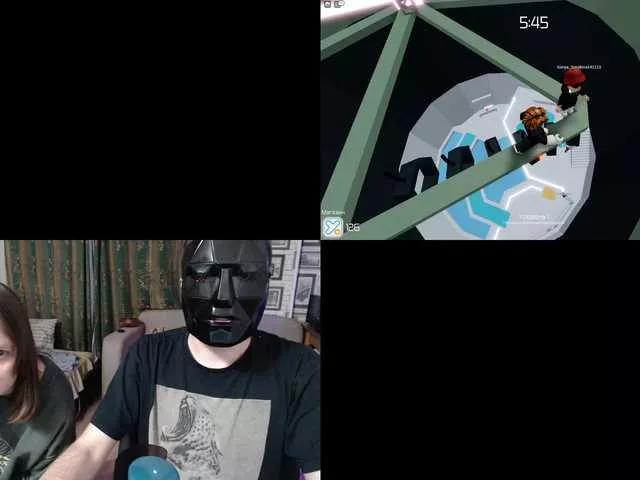 ElectroCinnamon on BongaCams 